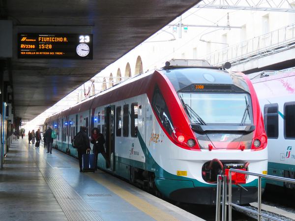 Leonardo Express e bus da Fiumicino e Ciampino