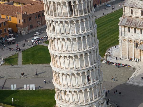 Torre di Pisa e Piazza dei Miracoli